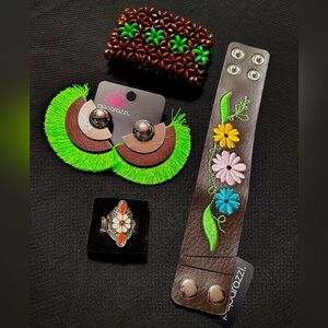 Natural green/brown coordinating lot